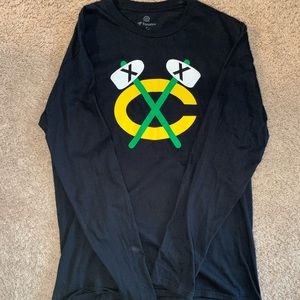 Long sleeve Chicago Blackhawks shirt, mens!